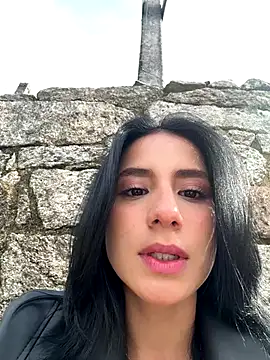 Snapshot of Ale_Lewis chatting on 11-01-25, 12:29 Ale Lewis online show from 11-01-25, 12:29