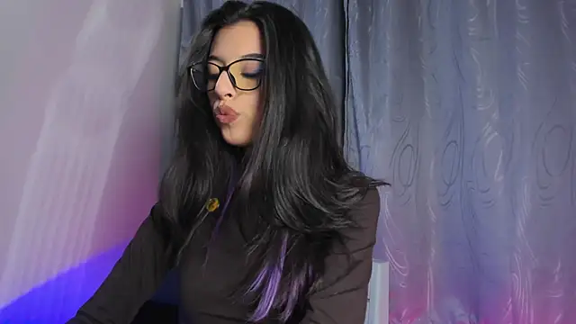 Snapshot of NanaRott chatting on 10-03-25, 11:13 NanaRott online show from 10-03-25, 11:13