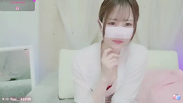 Snapshot of Yuu__k chatting on 03-03-25, 03:31 Yuu  k online show from 03-03-25, 03:31