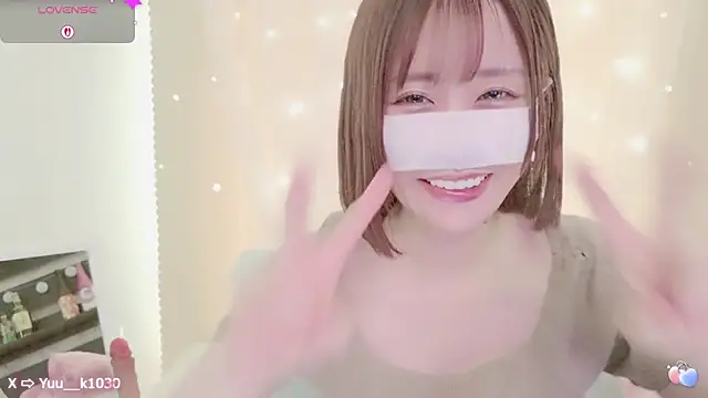 Snapshot of Yuu__k chatting on 03-17-25, 03:47 Yuu  k online show from 03-17-25, 03:47