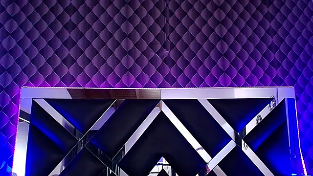 victoriaa lee  online show from 09-24-25, 07:28