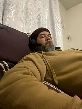 Cristian-Brayan online show from 11-26-25, 04:41