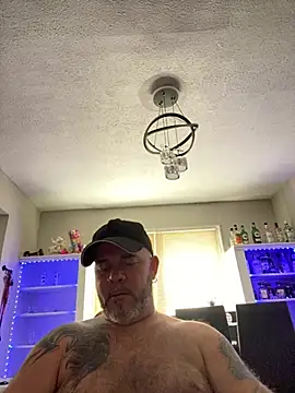 Cristian-Brayan online show from 04-15-26, 06:26