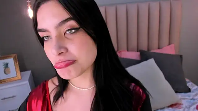 Snapshot of Alexa_Thaylor_ chatting on 02-01-25, 05:47 Alexa Thaylor online show from 02-01-25, 05:47