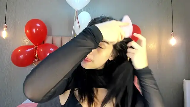 Snapshot of Alexa_Thaylor_ chatting on 02-19-25, 02:23 Alexa Thaylor online show from 02-19-25, 02:23