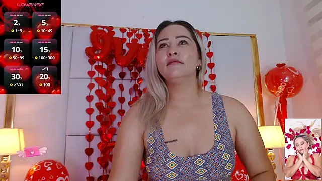 Snapshot of WANDAFOXX1 chatting on 02-15-25, 07:16 WANDAFOXX1 online show from 02-15-25, 07:16