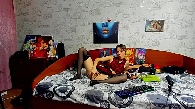 KagamiTayga online show from 11-09-25, 02:37