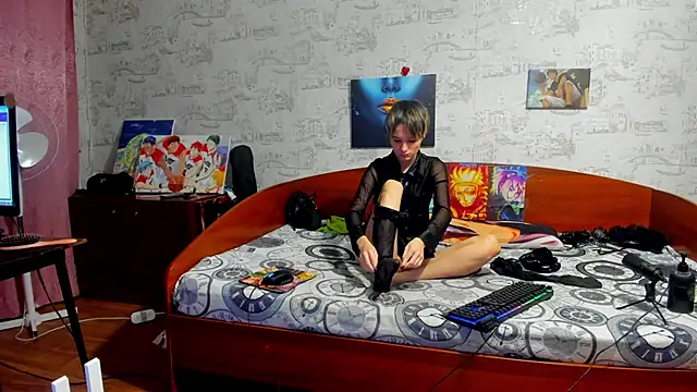 KagamiTayga online show from 11-18-25, 02:39