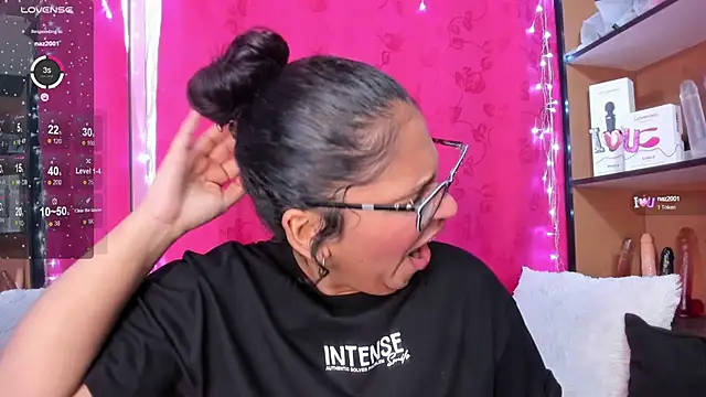 Snapshot of iriss_25 chatting on 01-25-25, 05:19 iriss 25 online show from 01-25-25, 05:19