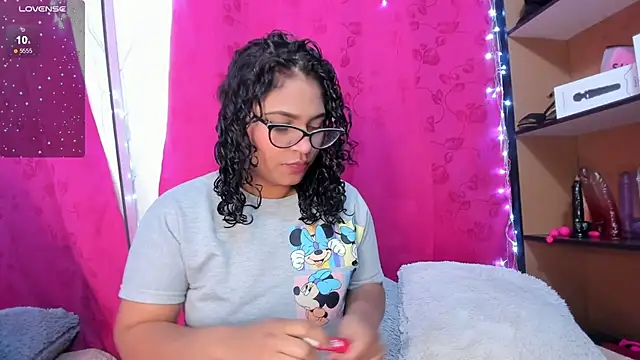 Snapshot of iriss_25 chatting on 02-03-25, 12:03 iriss 25 online show from 02-03-25, 12:03