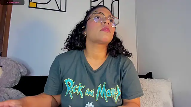 Snapshot of iriss_25 chatting on 09-28-25, 09:36 iriss 25 online show from 09-28-25, 09:36