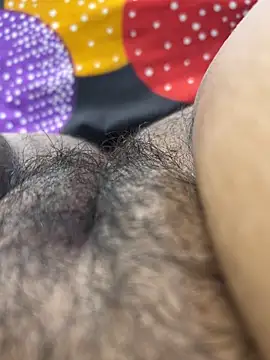 Sexyvarsha143 online show from 12-18-25, 09:59