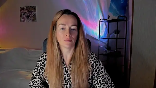 RebeccaMartinez online show from 11-29-25, 07:22