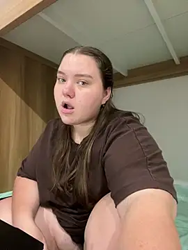 Snapshot of Comprom1se chatting on 07-03-26, 10:10 Comprom1se online show from 07-03-26, 10:10