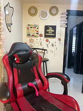 Liamiler01  online show from 04-22-26, 12:39