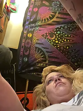 TrashleyRosebud online show from 02-26-26, 06:51