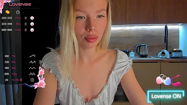 Olivia Bells online show from 10-16-25, 09:27