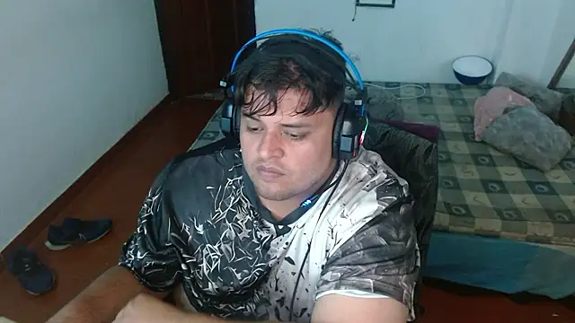 Snapshot of altairstudiosvip_ chatting on 12-03-24, 04:58 altairstudiosvip  online show from 12-03-24, 04:58