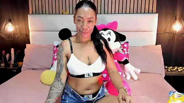 NiicolleMiller online show from 02-21-25, 08:16