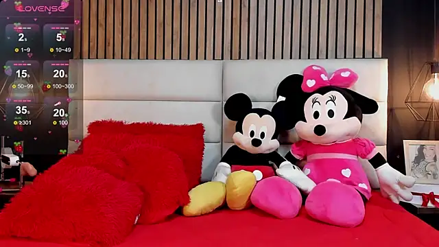 NiicolleMiller online show from 09-27-25, 10:48