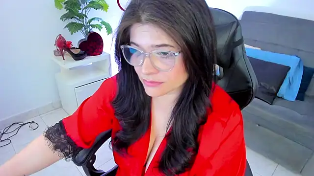 BellaFlaming online show from 02-19-25, 12:33