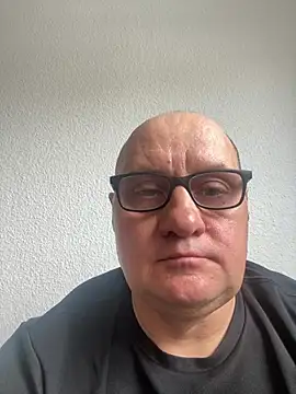 Snapshot of vanjbi45 chatting on 03-16-25, 01:06 vanjbi45 online show from 03-16-25, 01:06