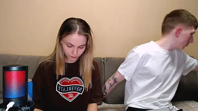 juliaanddima online show from 03-23-26, 10:25