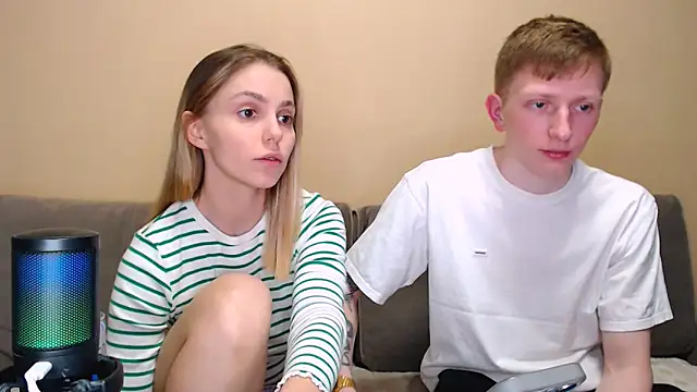 juliaanddima online show from 03-25-26, 09:54