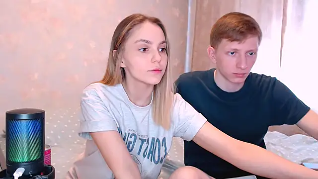 juliaanddima online show from 04-10-26, 08:08