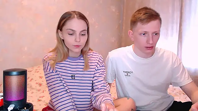 juliaanddima online show from 04-23-26, 07:52