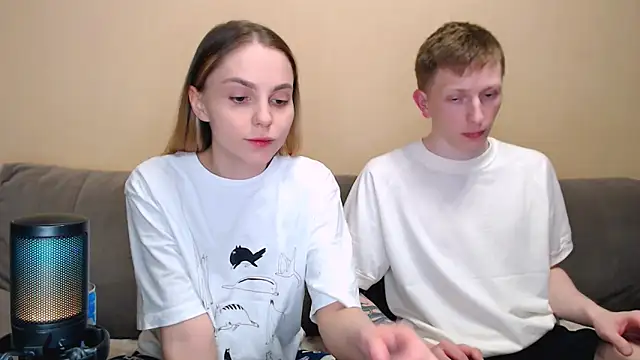 juliaanddima online show from 05-09-26, 09:42