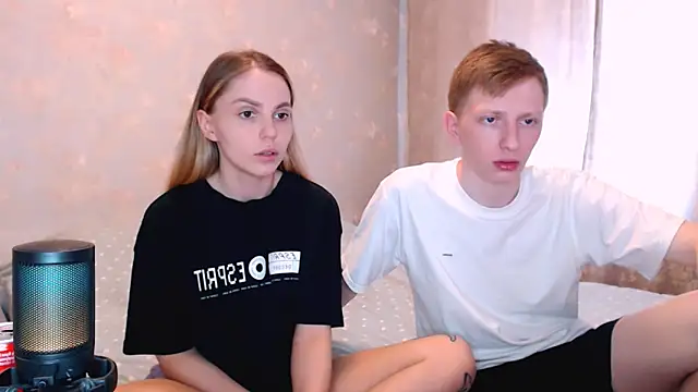 juliaanddima online show from 05-19-26, 08:09