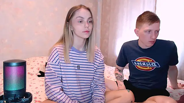 juliaanddima online show from 06-16-26, 08:17