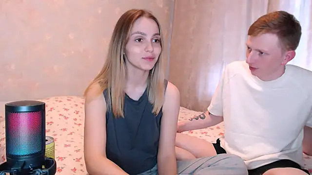 juliaanddima online show from 06-26-26, 07:57