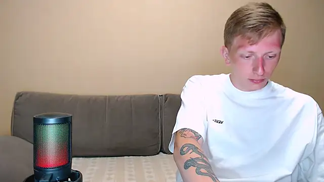 juliaanddima online show from 07-11-26, 10:22