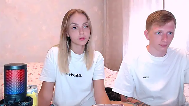 juliaanddima online show from 07-13-26, 08:06