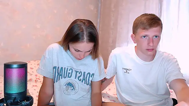 juliaanddima online show from 07-14-26, 10:21