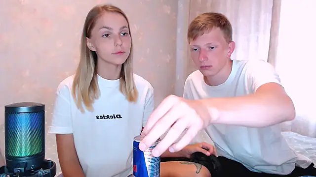 juliaanddima online show from 07-20-26, 07:11