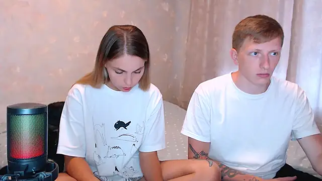 juliaanddima online show from 07-21-26, 08:16