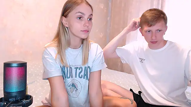 juliaanddima online show from 07-28-26, 11:17