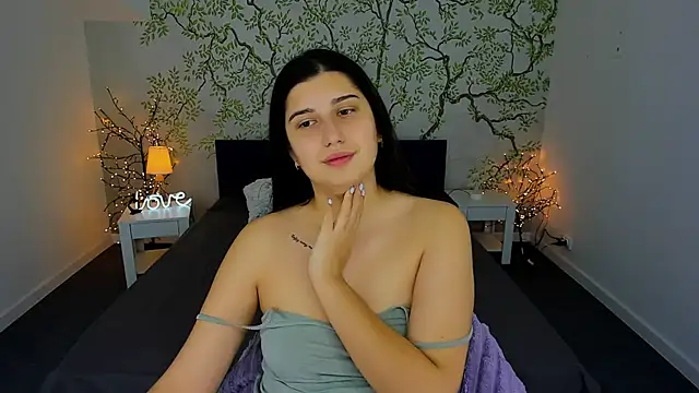 Linda EX online show from 12-04-24, 06:11