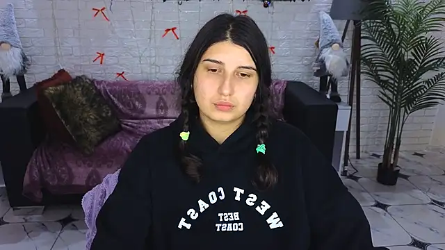 Linda EX online show from 12-14-24, 11:50