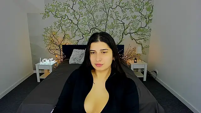 Linda EX online show from 01-26-25, 07:10