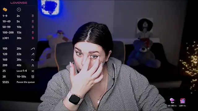 Emily Mo online show from 01-12-25, 06:28