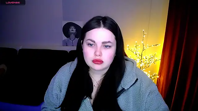 Emily Mo online show from 01-22-25, 06:31