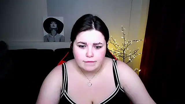 Emily Mo online show from 02-05-25, 06:24