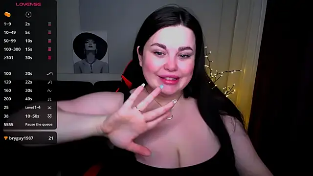 Emily Mo online show from 02-08-25, 06:22