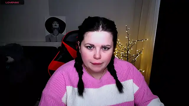 Emily Mo online show from 02-23-25, 06:39