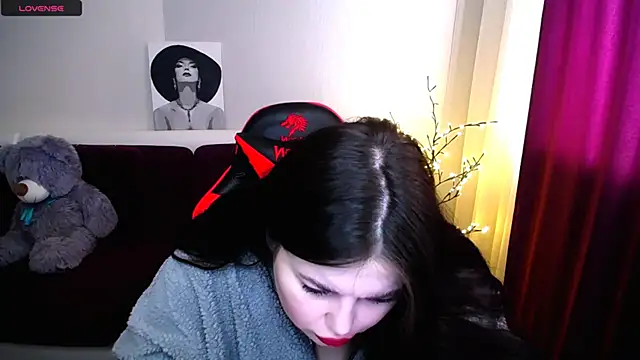 Emily Mo online show from 02-26-25, 08:04