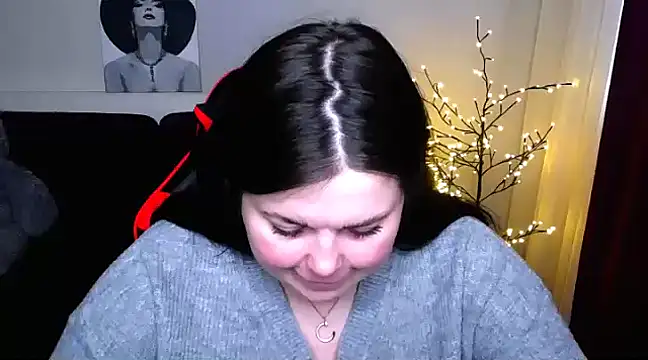 Emily Mo online show from 02-28-25, 06:43